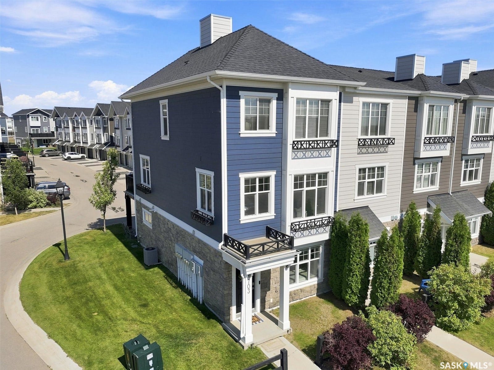 703 Meadows Boulevard, Saskatoon SK S7V 0L3
