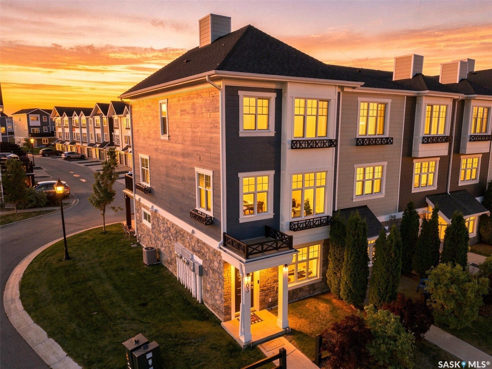 703 Meadows Boulevard, Saskatoon SK S7V 0L3