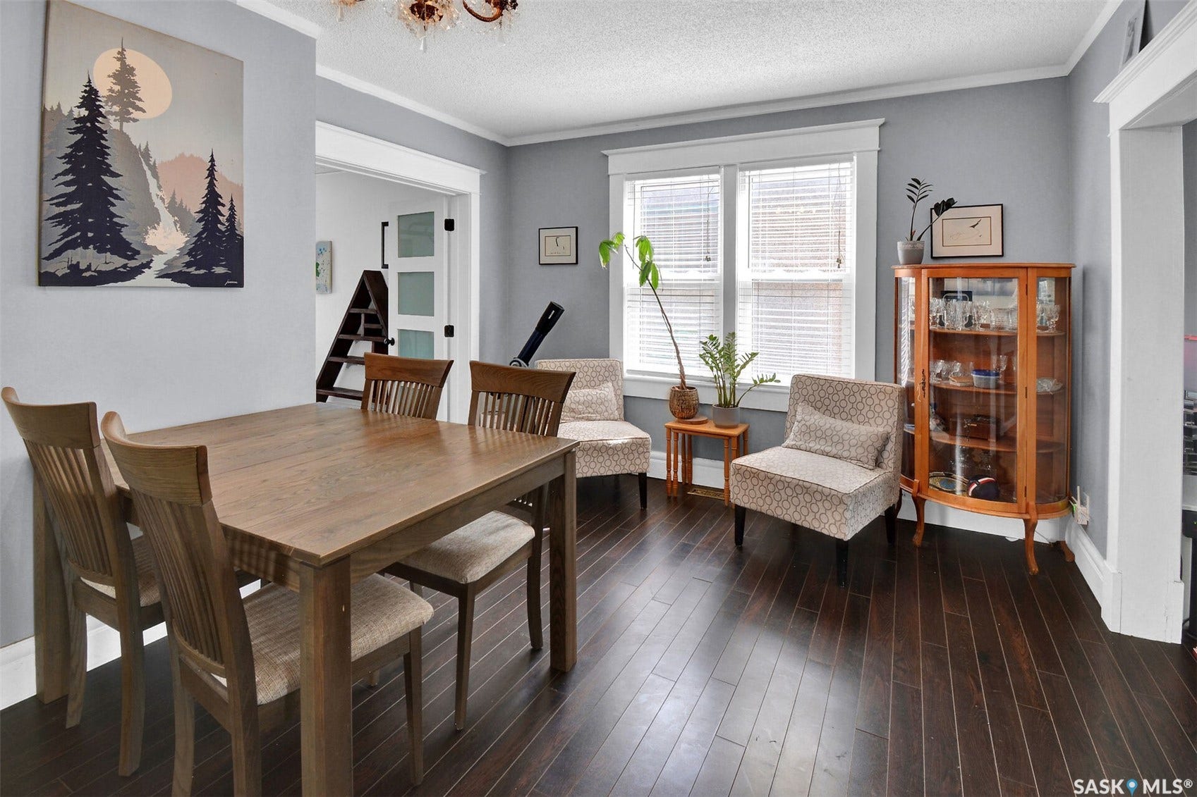 310 J Avenue N, Saskatoon SK S7L 2K2