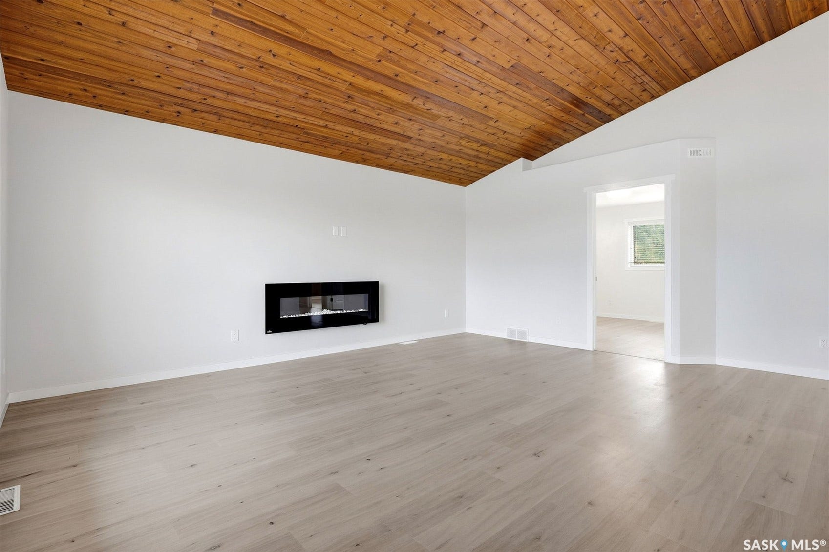 414 Walter Street, Saskatchewan Beach SK S0G 4L0
