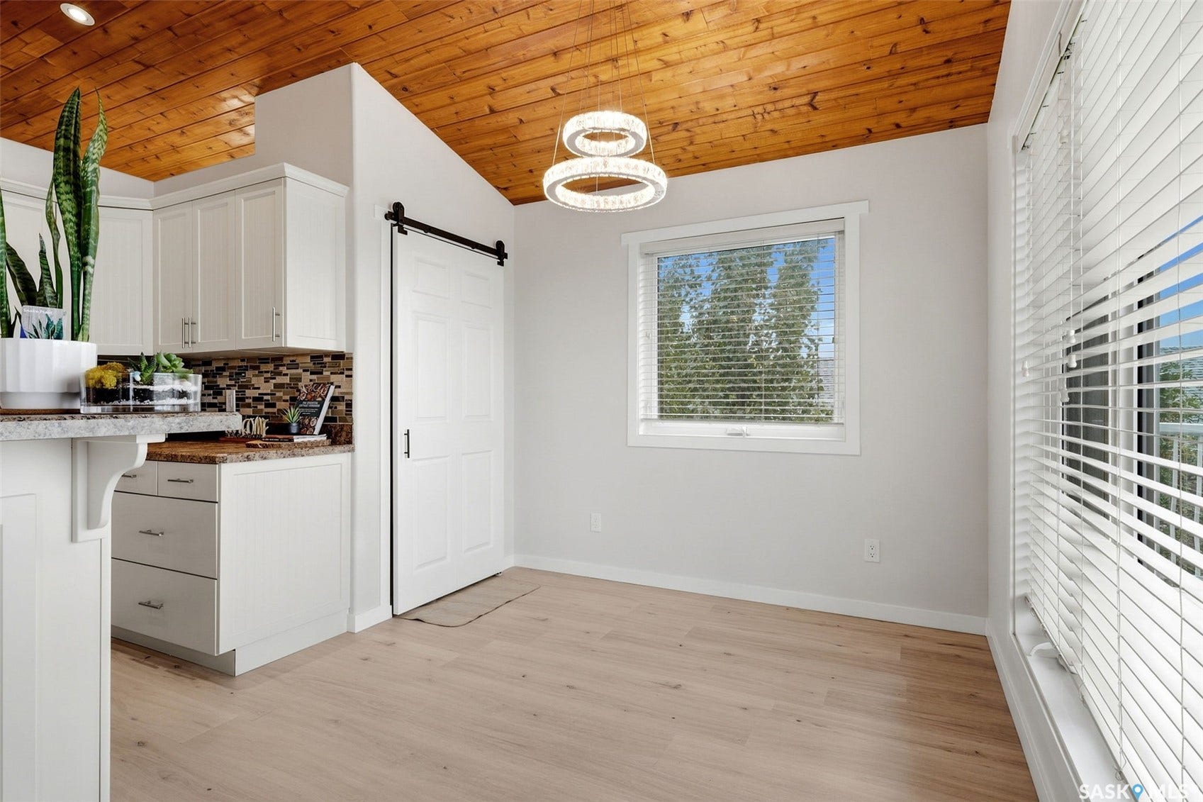 414 Walter Street, Saskatchewan Beach SK S0G 4L0