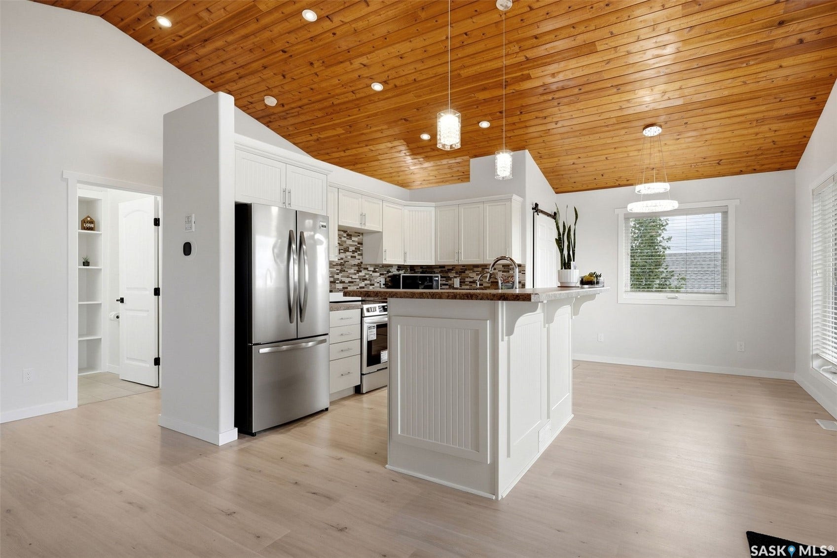 414 Walter Street, Saskatchewan Beach SK S0G 4L0
