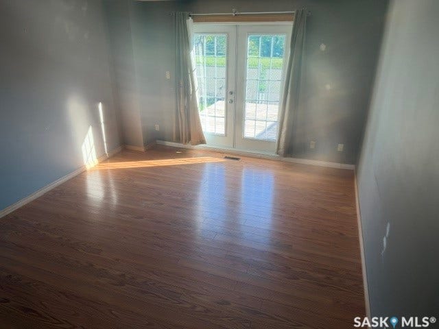 Wood-finish flooring with a satin sheen