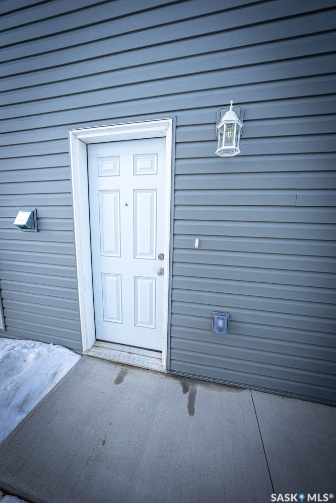 598 Yuel Crescent, Saskatoon SK S7W 1N9