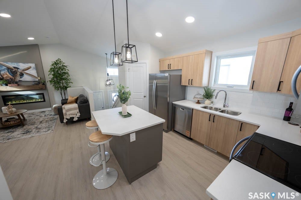 598 Yuel Crescent, Saskatoon SK S7W 1N9