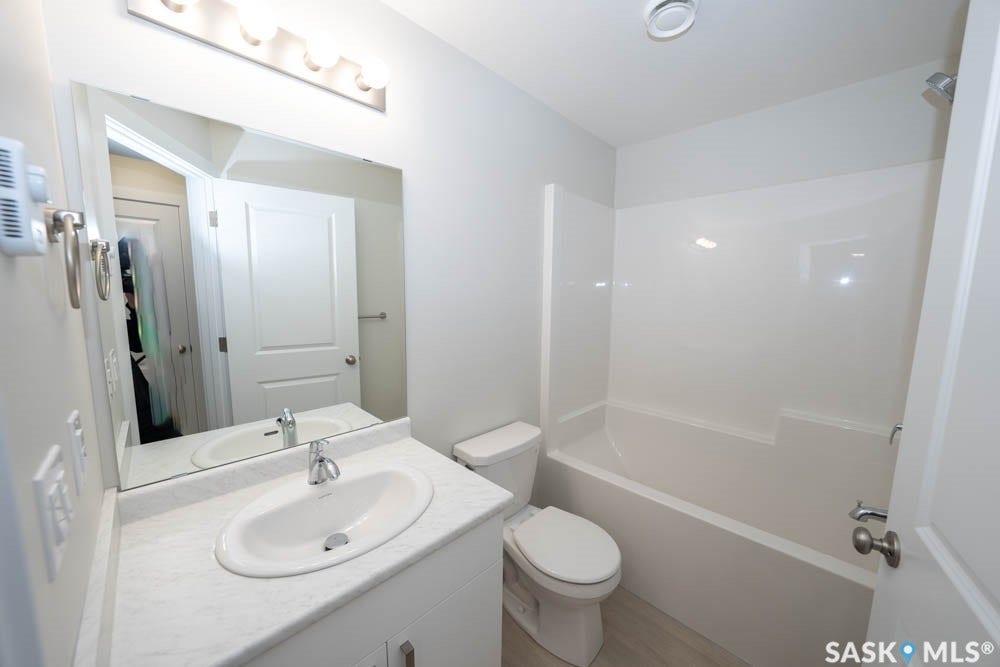 598 Yuel Crescent, Saskatoon SK S7W 1N9