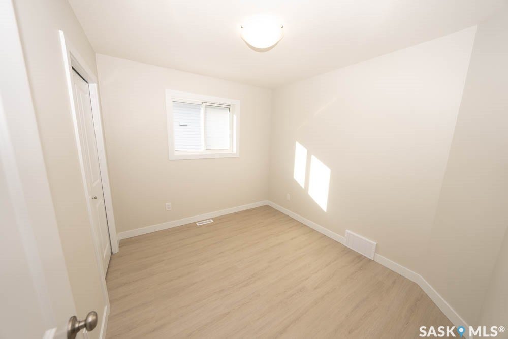 598 Yuel Crescent, Saskatoon SK S7W 1N9
