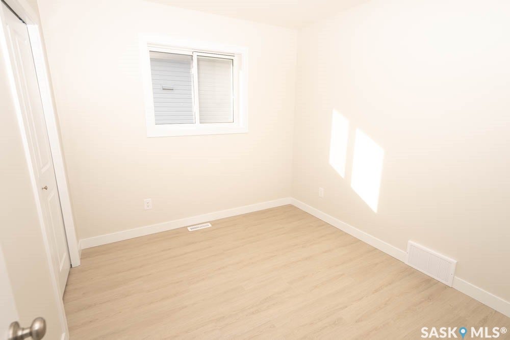 598 Yuel Crescent, Saskatoon SK S7W 1N9