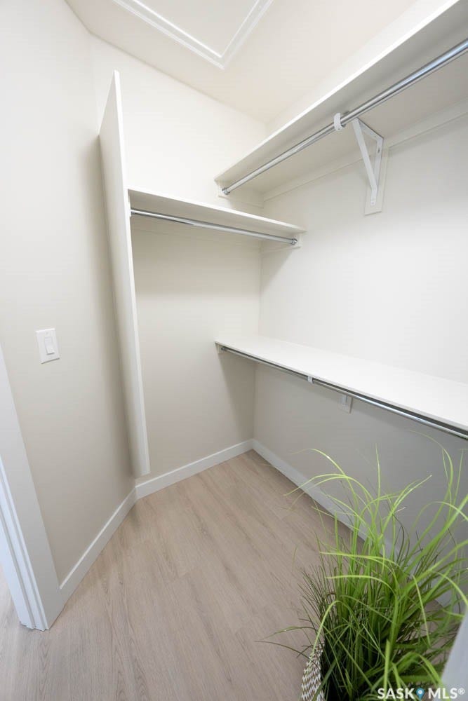 598 Yuel Crescent, Saskatoon SK S7W 1N9