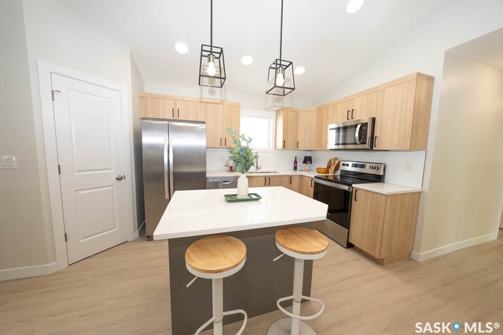 598 Yuel Crescent, Saskatoon SK S7W 1N9