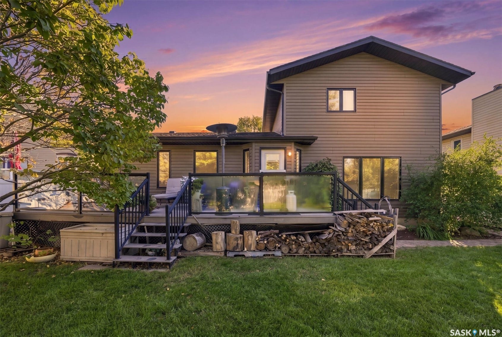 139 Neusch Crescent, Saskatoon SK S7K 7V4