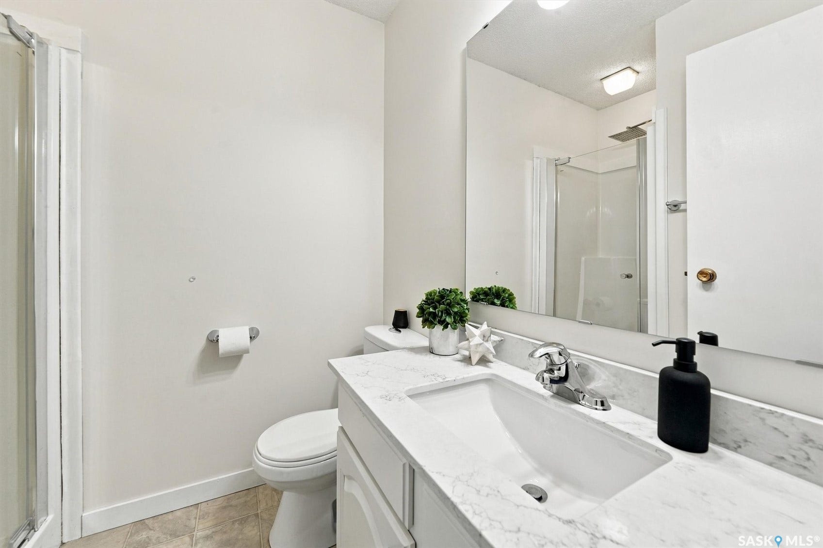 139 Neusch Crescent, Saskatoon SK S7K 7V4