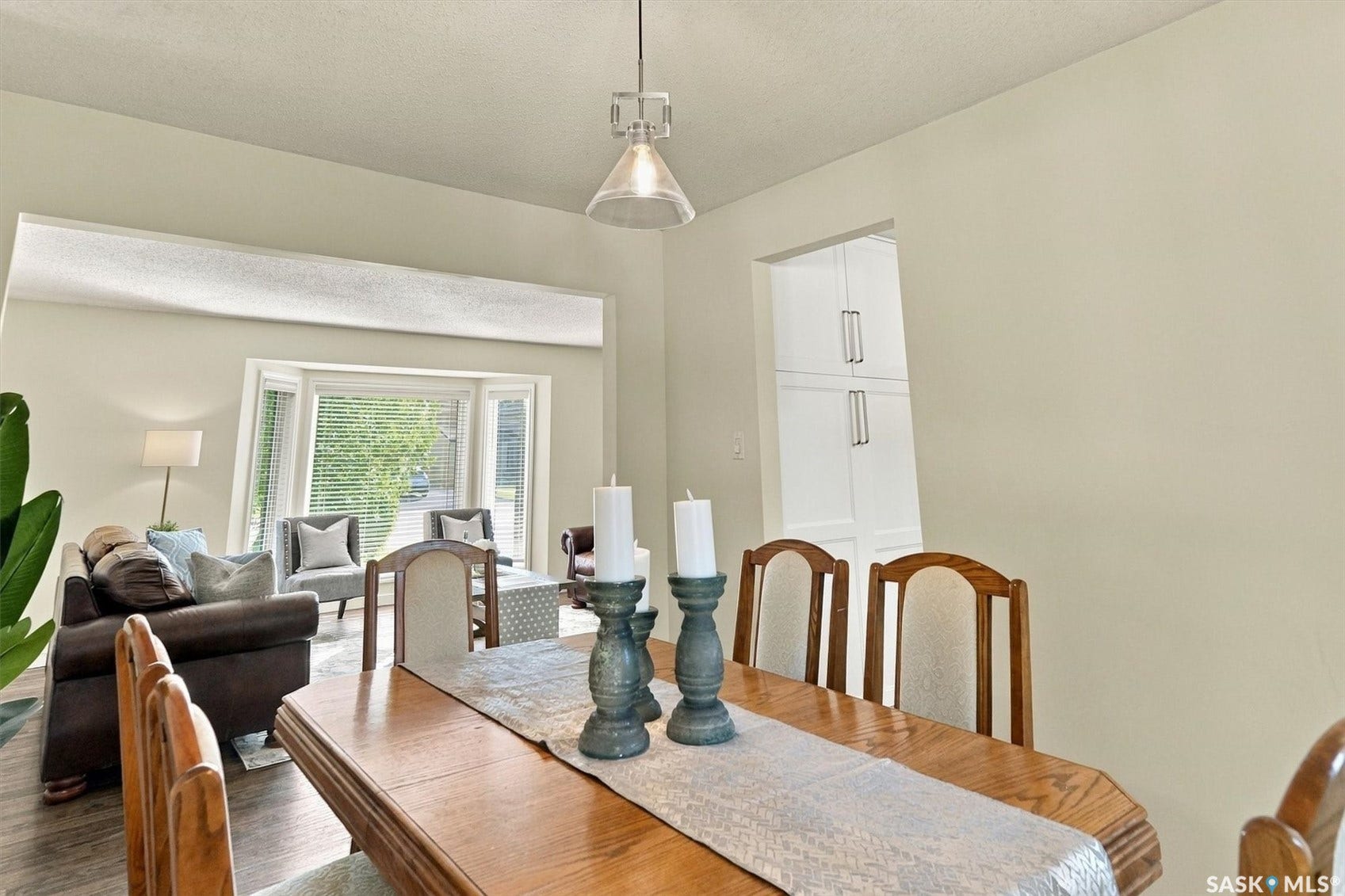 139 Neusch Crescent, Saskatoon SK S7K 7V4