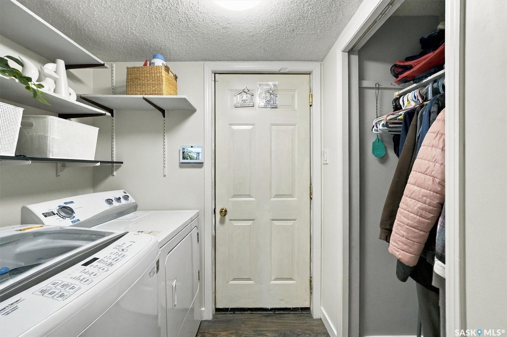 139 Neusch Crescent, Saskatoon SK S7K 7V4