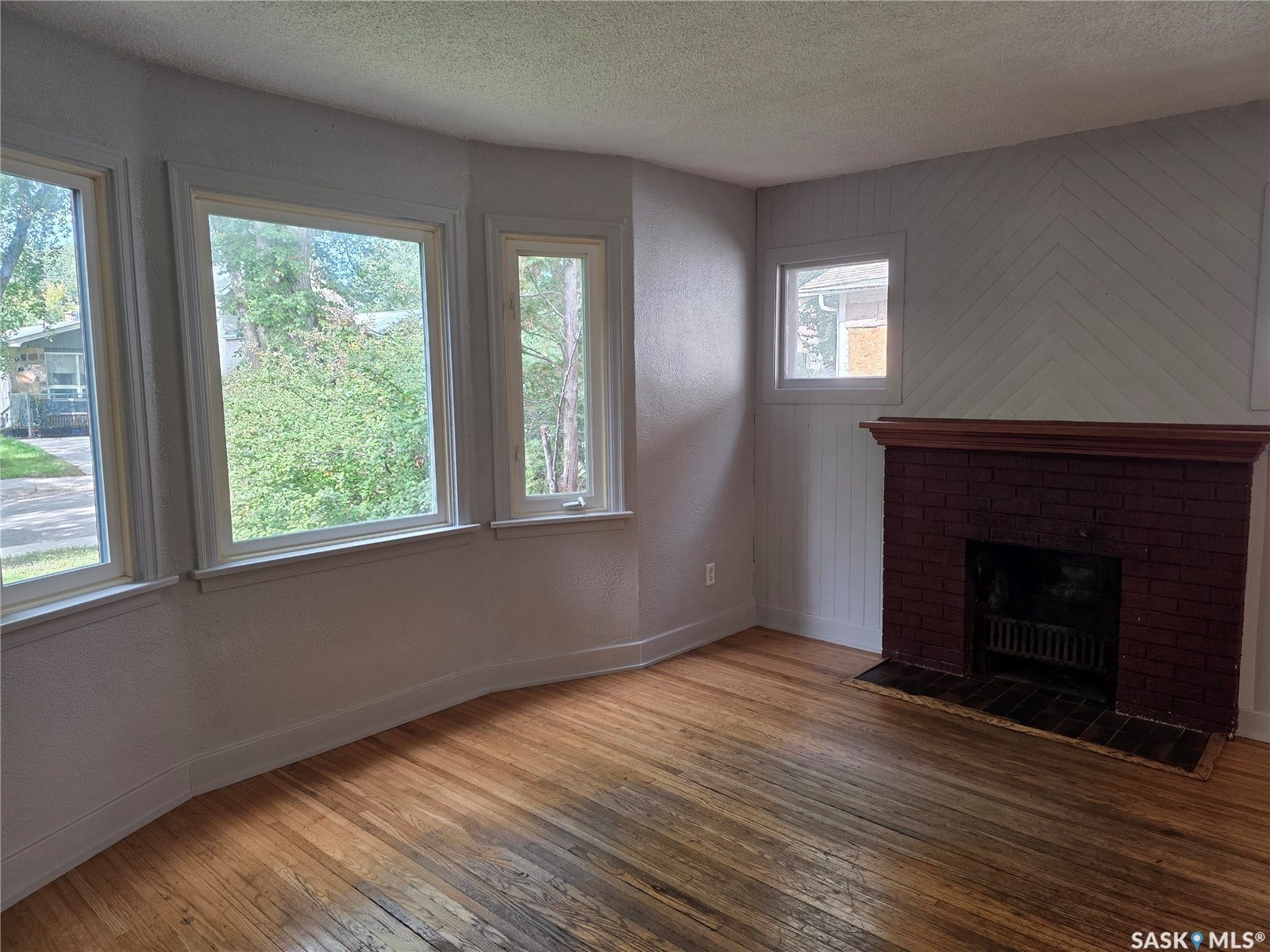 1365 PRINCESS Street, Regina SK S4T 3Y9