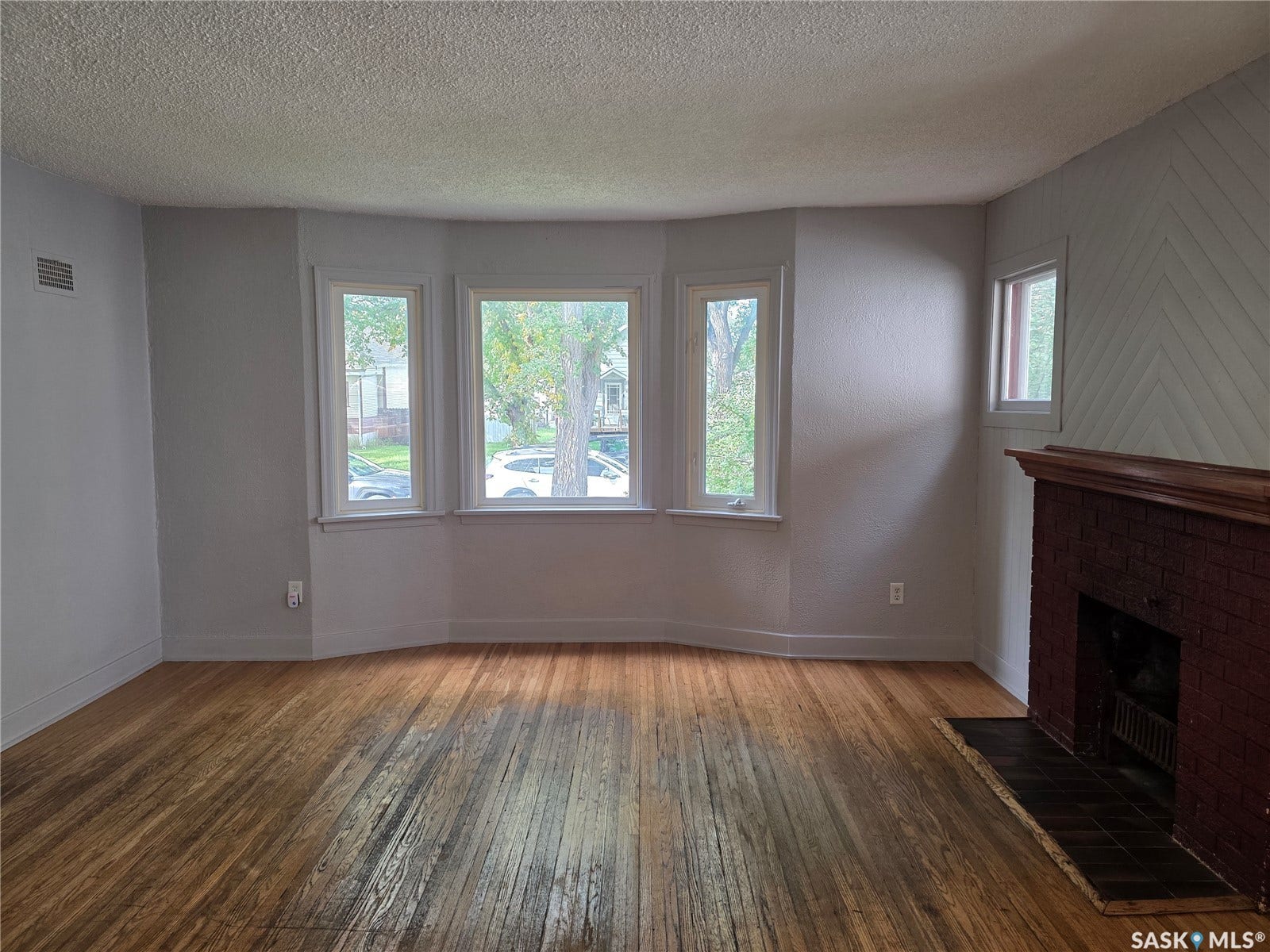 1365 PRINCESS Street, Regina SK S4T 3Y9