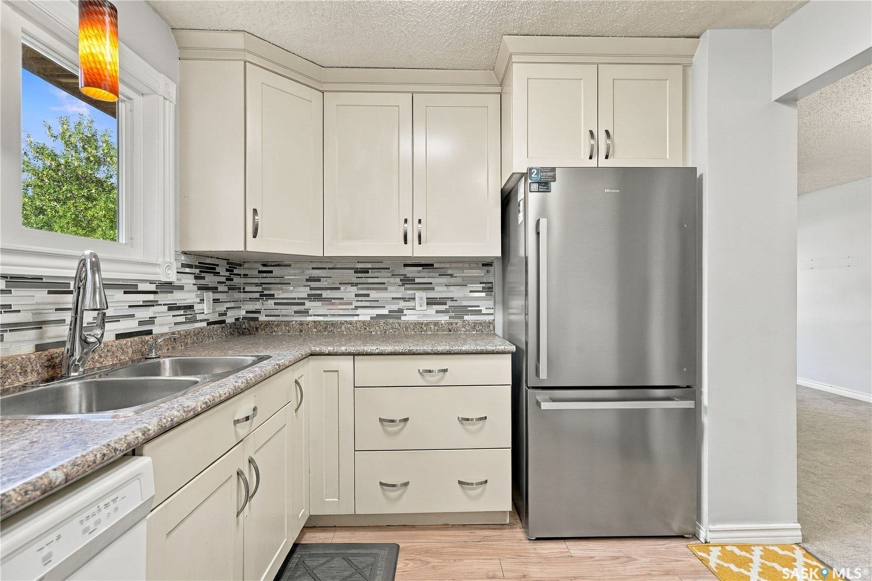 1921 McKercher Drive, Saskatoon SK S7J 3W1