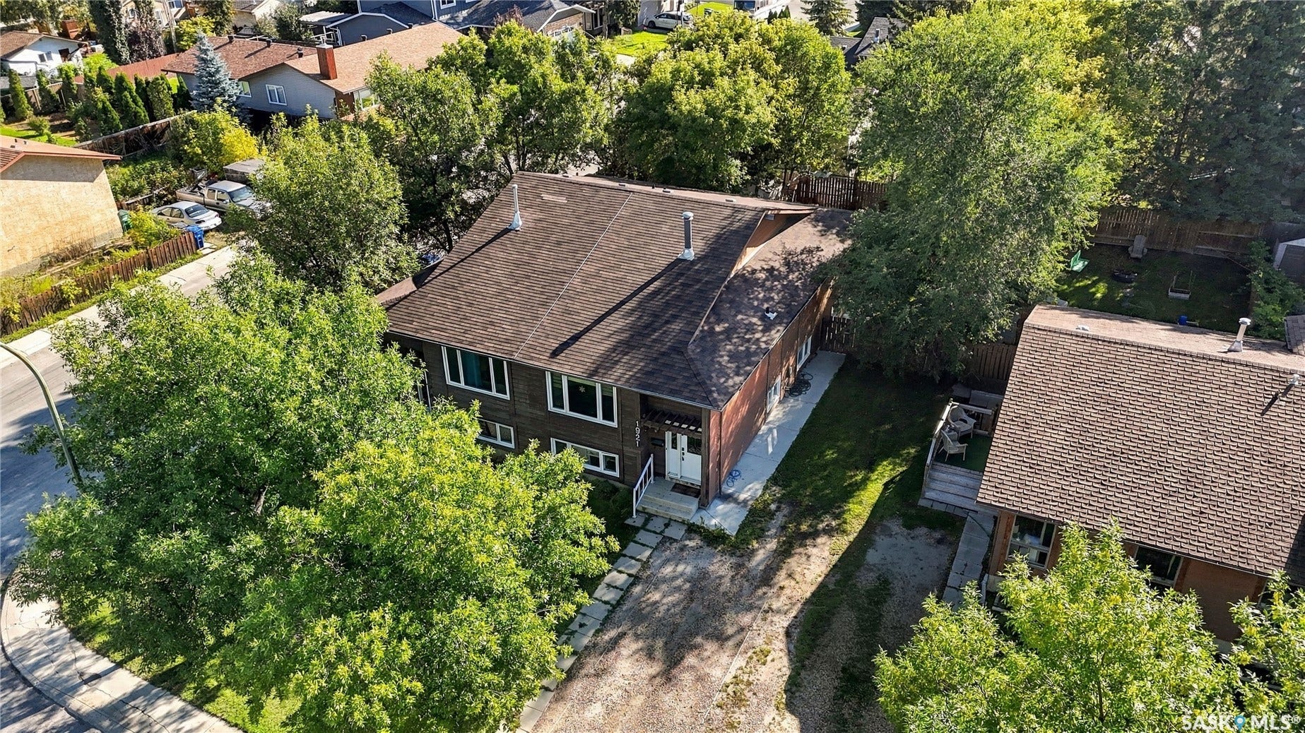 1921 McKercher Drive, Saskatoon SK S7J 3W1