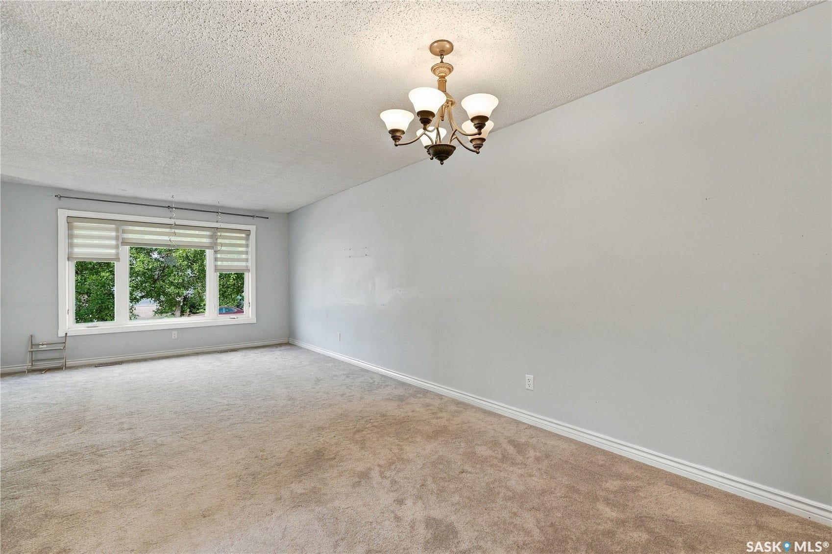 1921 McKercher Drive, Saskatoon SK S7J 3W1