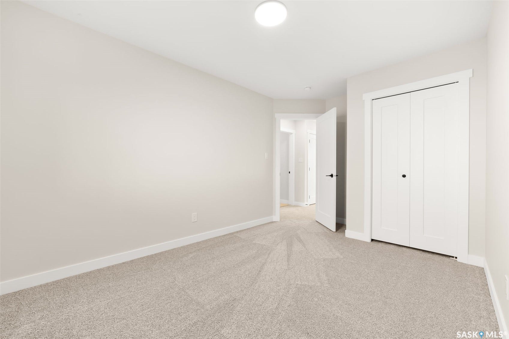 970 Yuel Bend, Saskatoon SK S7W 1N8