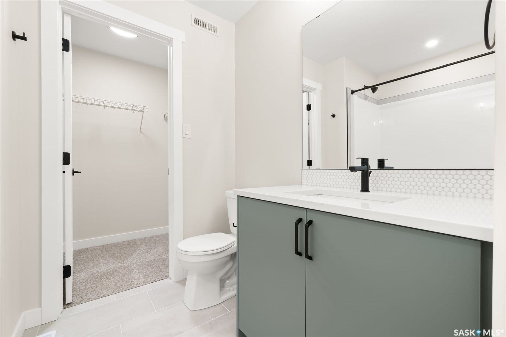 970 Yuel Bend, Saskatoon SK S7W 1N8