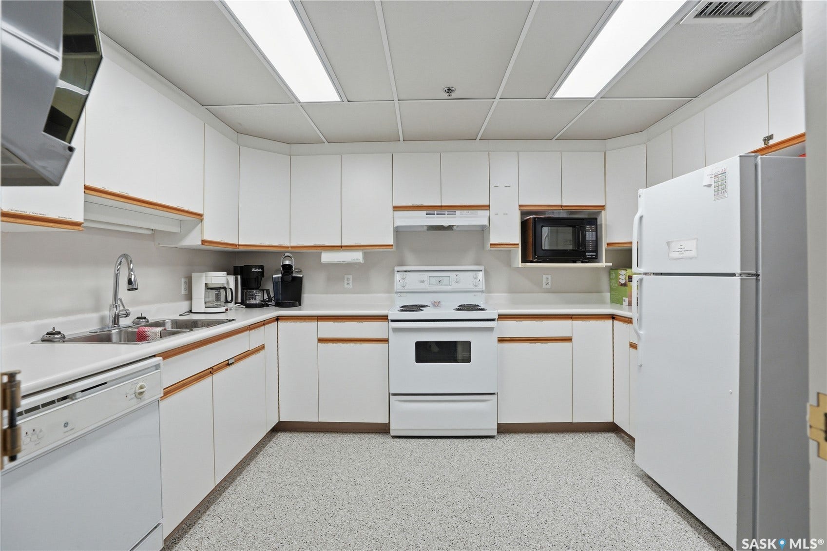 Common area Kitchen