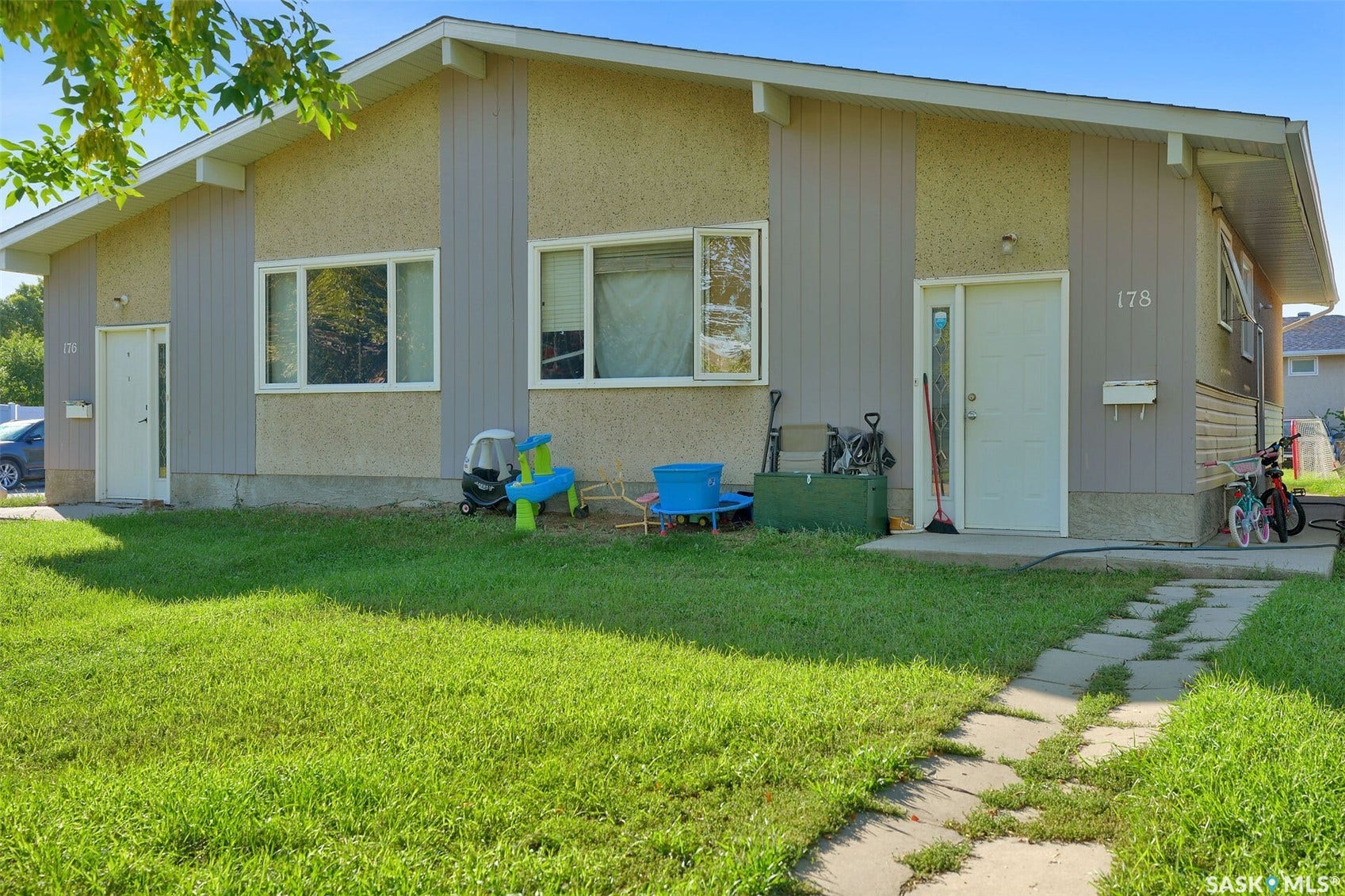 176-178 Rothwell Crescent, Regina SK S4N 1R8