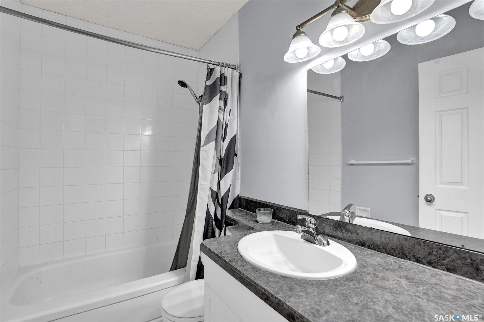 176-178 Rothwell Crescent, Regina SK S4N 1R8