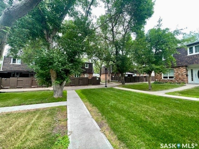 51 Spruceview Road, Regina SK S4R 0E1