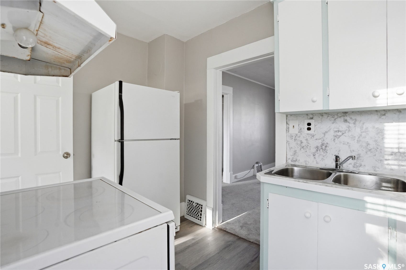 1008 Retallack Street, Regina SK S4T 2H3 1008 Retallack Street, Regina SK S4T 2H3