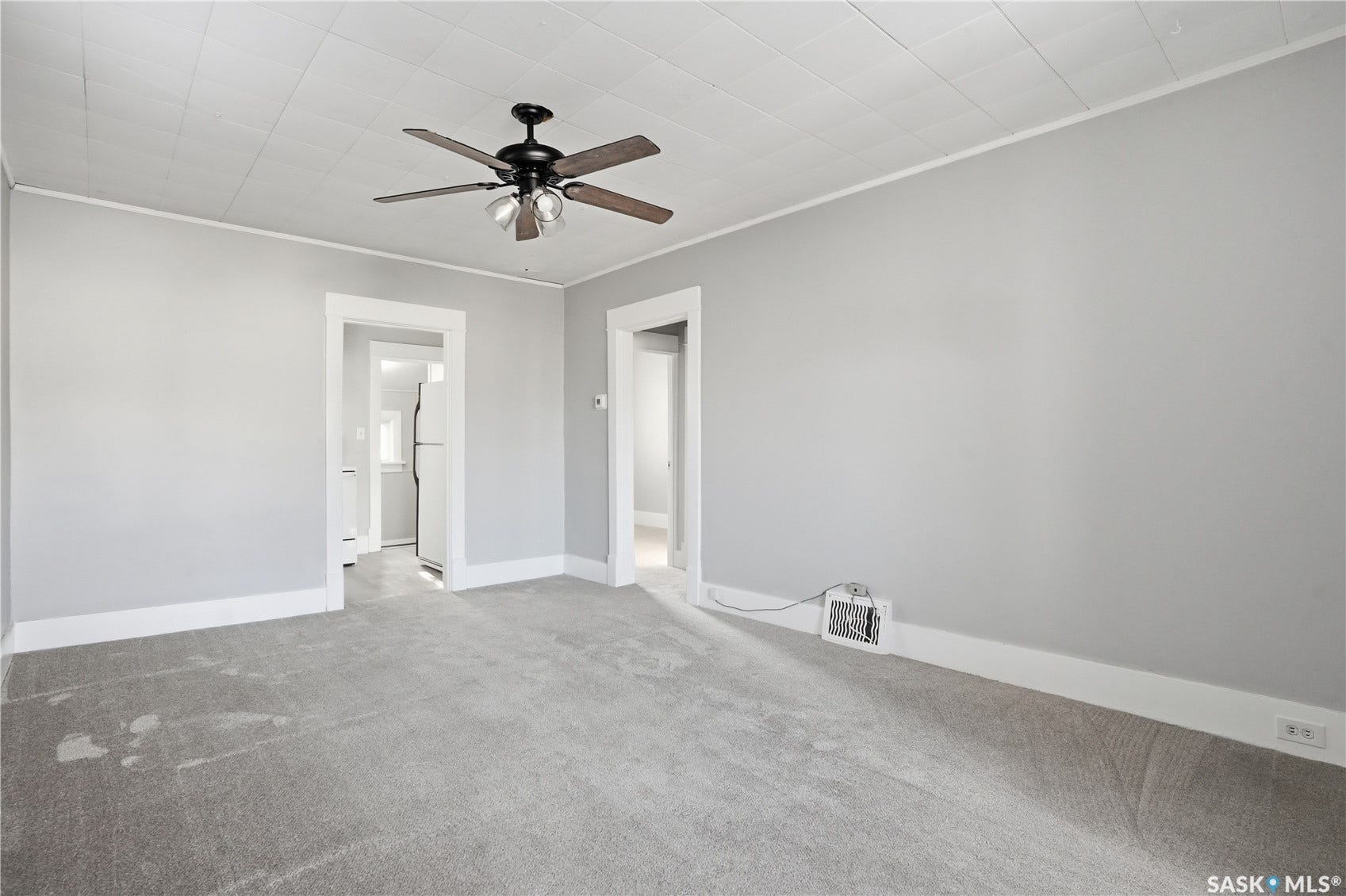 1008 Retallack Street, Regina SK S4T 2H3 1008 Retallack Street, Regina SK S4T 2H3