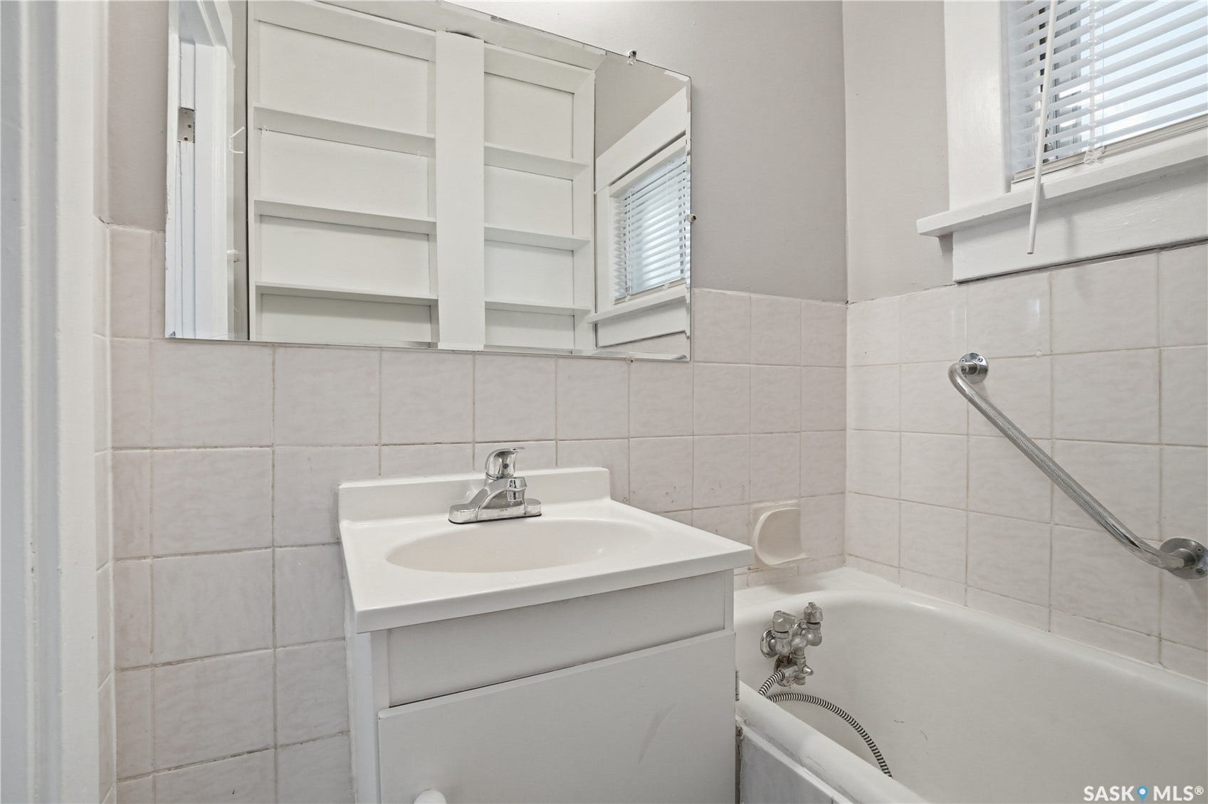 1008 Retallack Street, Regina SK S4T 2H3 1008 Retallack Street, Regina SK S4T 2H3