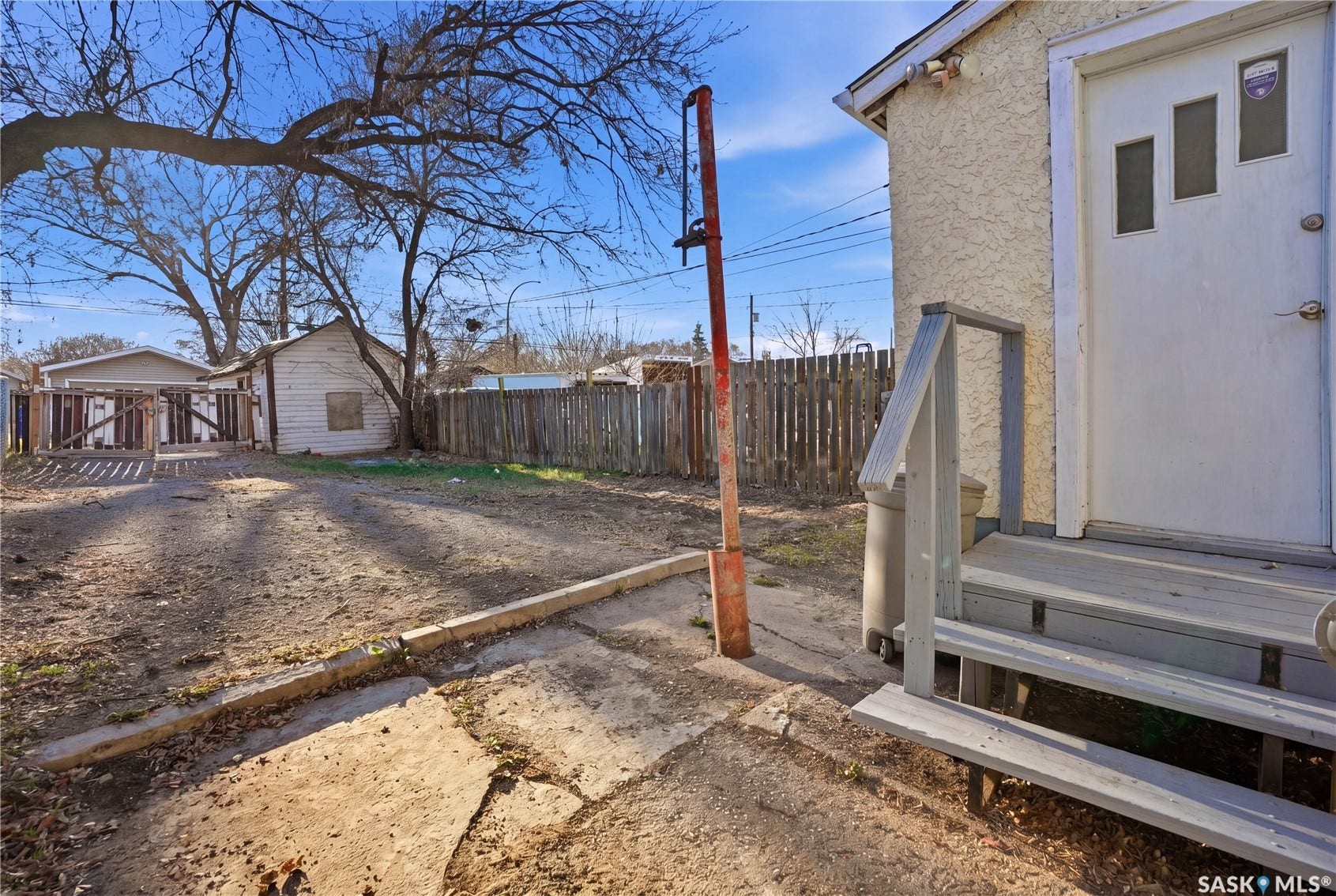 1008 Retallack Street, Regina SK S4T 2H3 1008 Retallack Street, Regina SK S4T 2H3