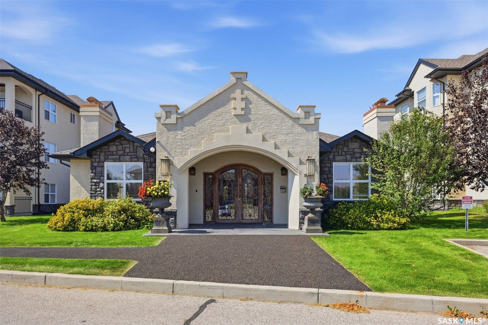 415 Hunter Road, #104A, Saskatoon SK S7T 0J7