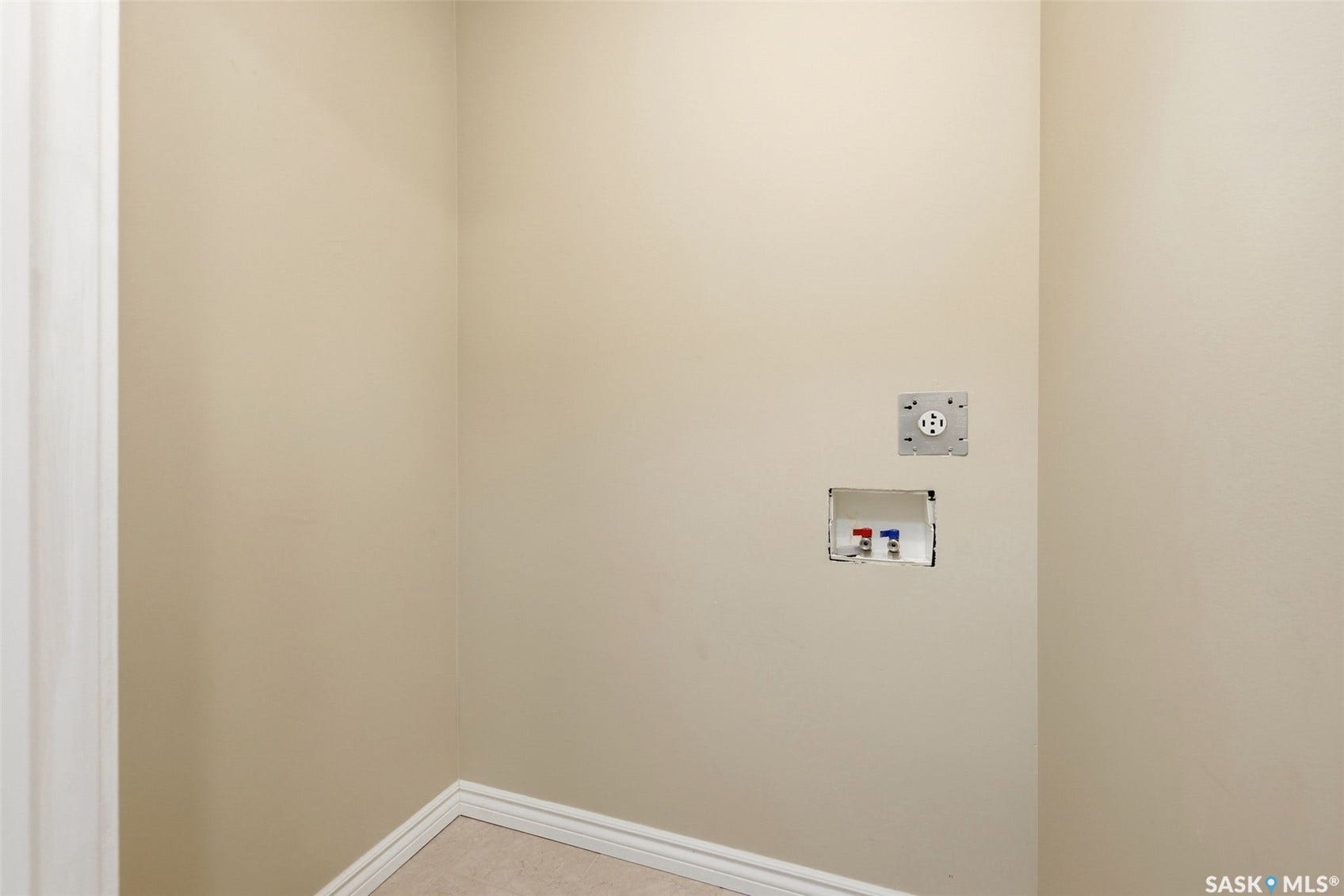 1508 Jubilee Avenue, Regina SK S4S 3T2