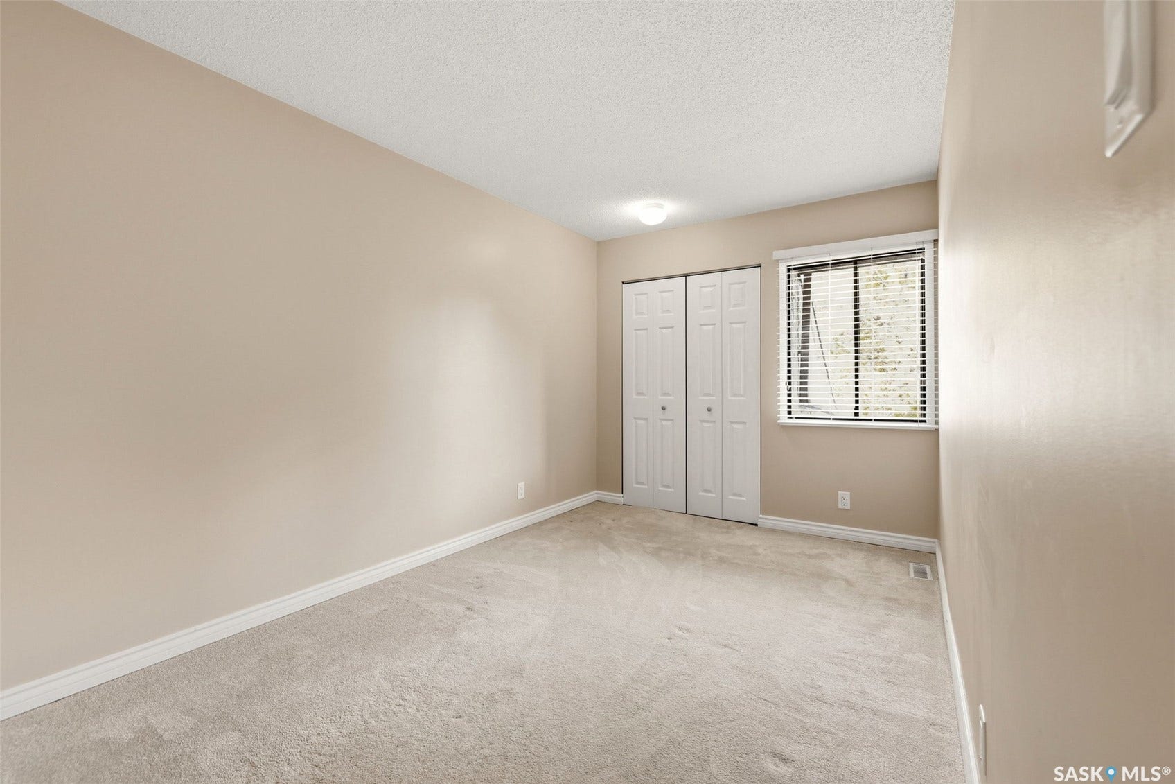 1508 Jubilee Avenue, Regina SK S4S 3T2