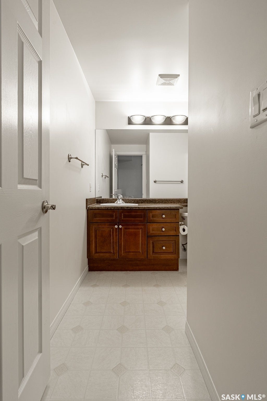 106 Armistice Way, #113, Saskatoon SK S7J 2H4