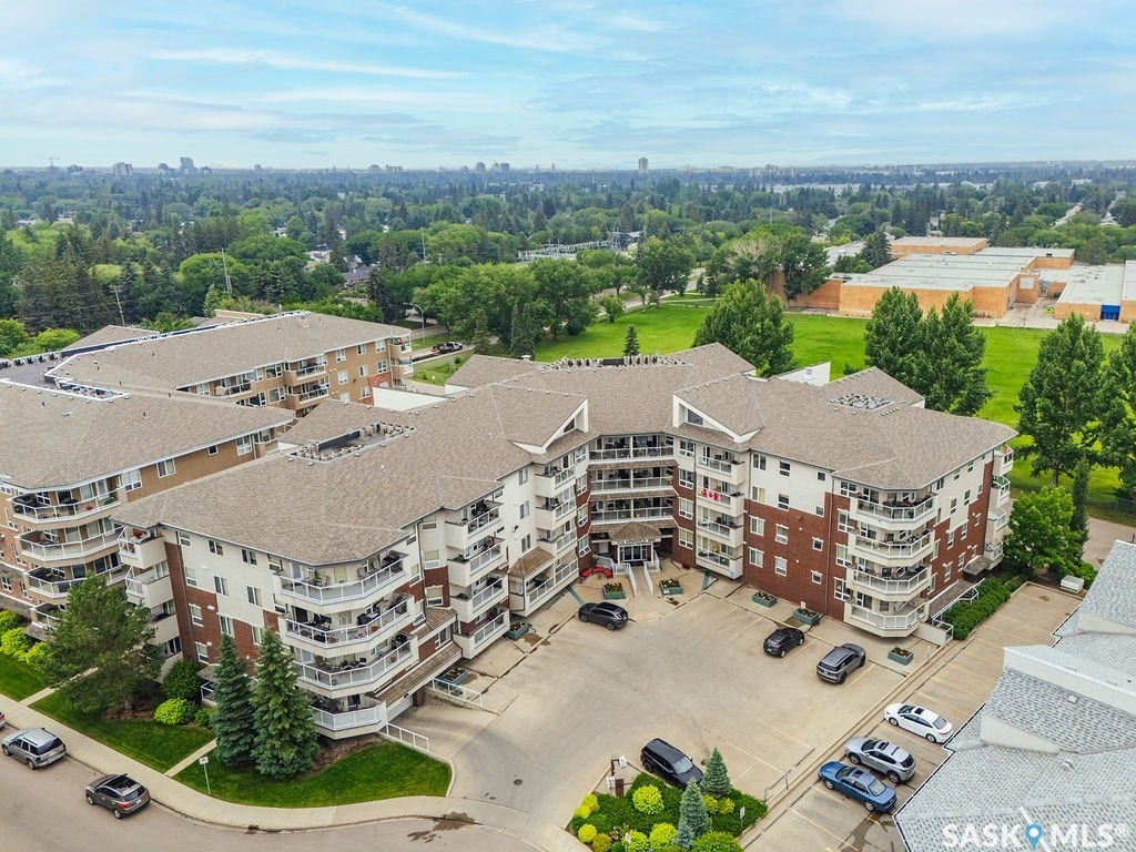 106 Armistice Way, #113, Saskatoon SK S7J 2H4