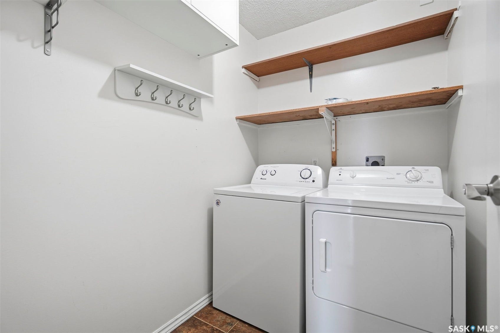 203 Tait Place, #308, Saskatoon SK S7H 5L7