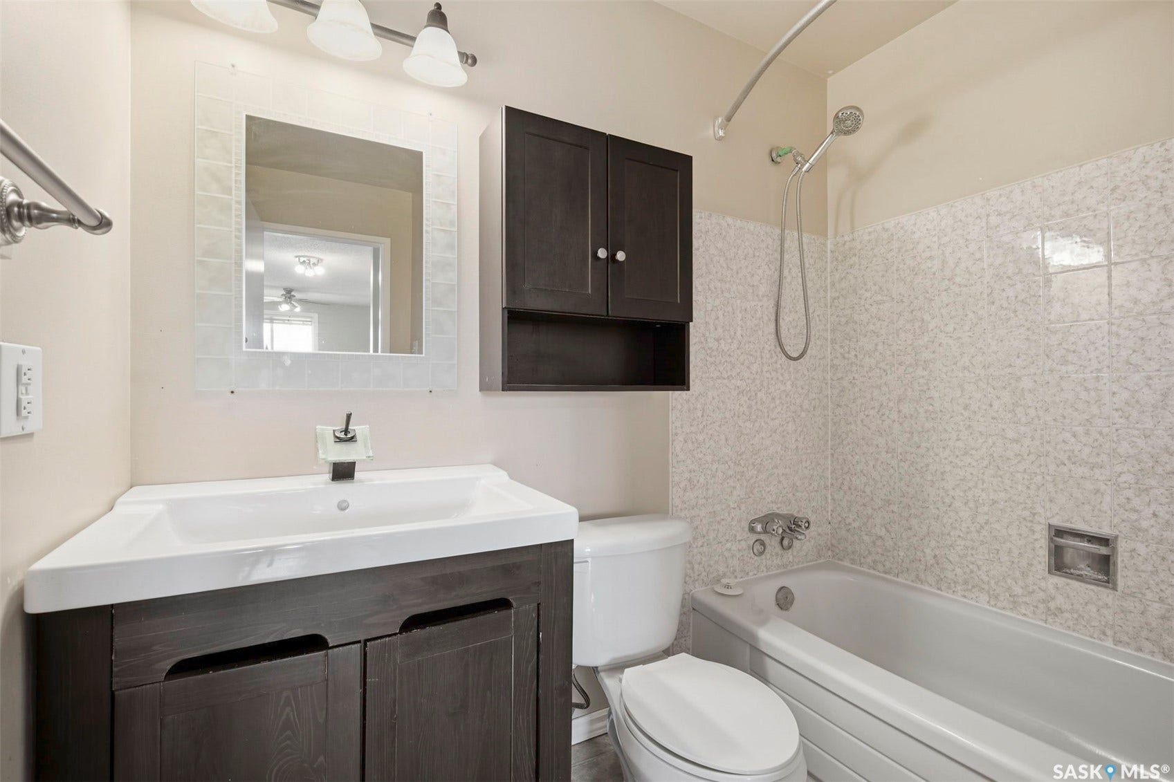 203 Tait Place, #308, Saskatoon SK S7H 5L7