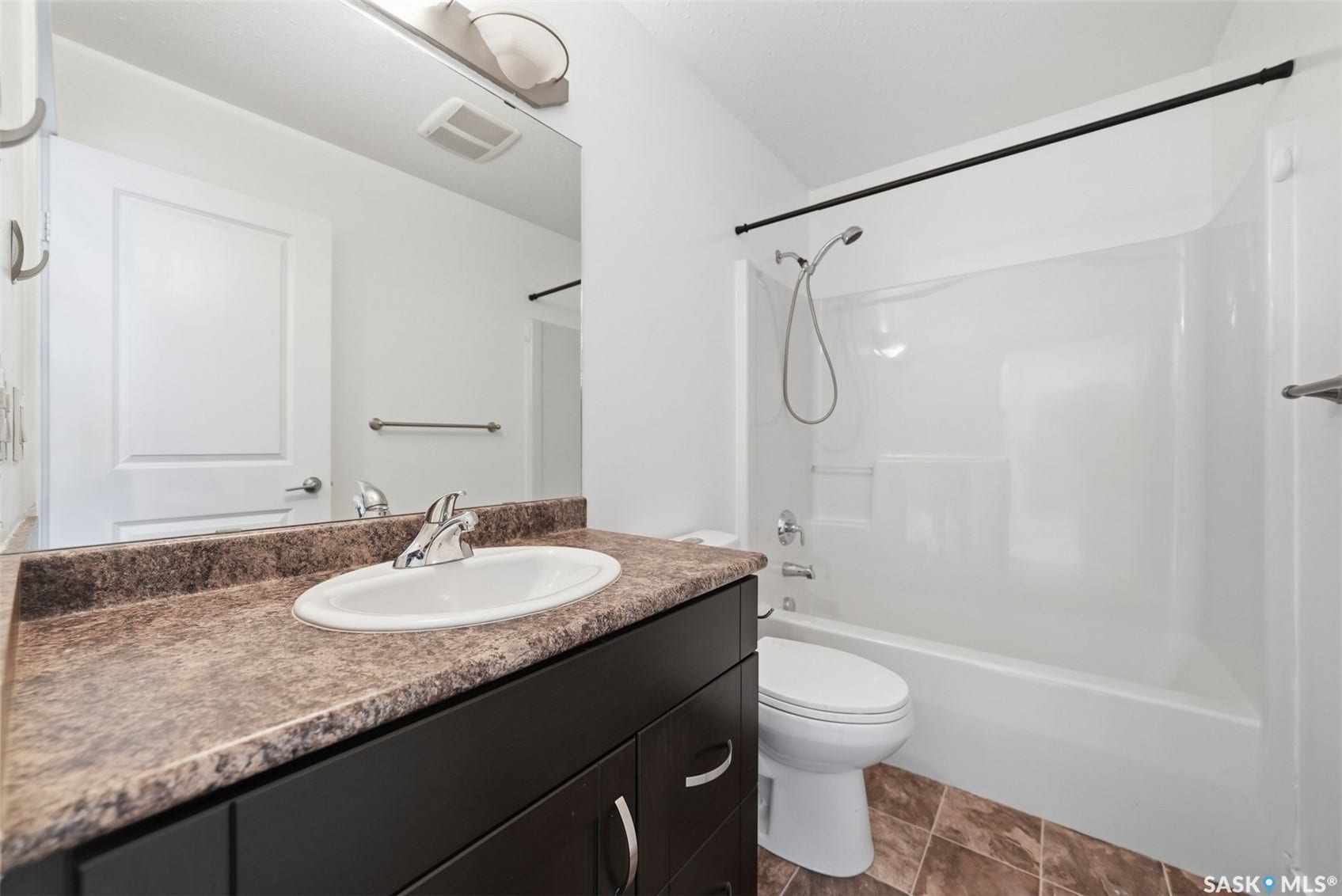 714 Hart Road, #305, Saskatoon SK S7M 1L2