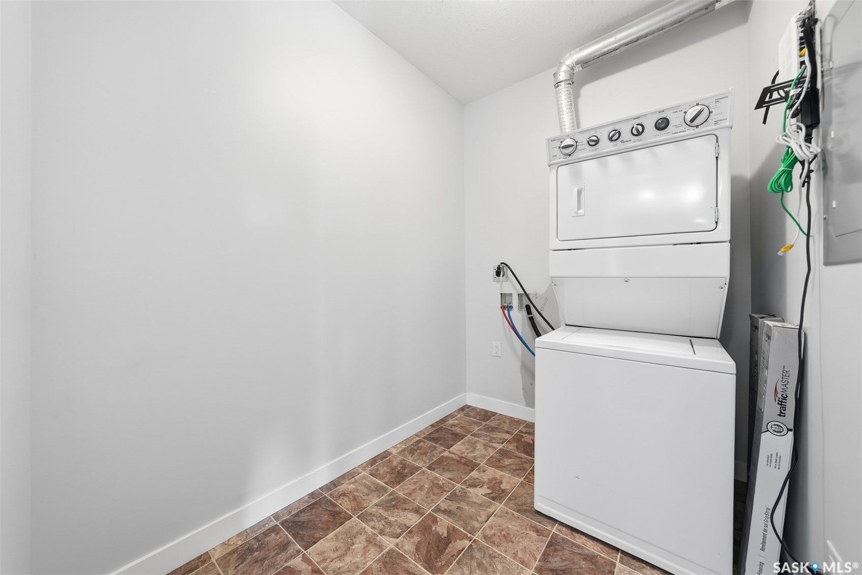 714 Hart Road, #305, Saskatoon SK S7M 1L2