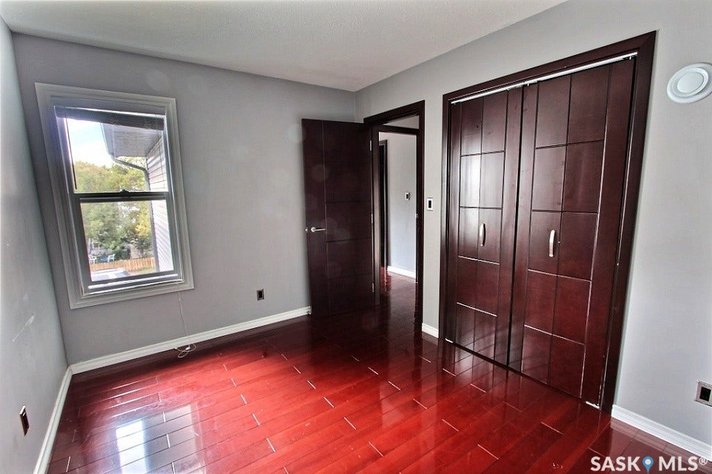 201 10th Street E, Prince Albert SK S6V 0Y8