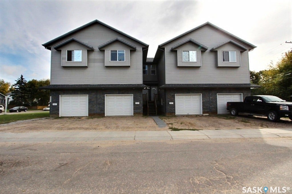 201 10th Street E, Prince Albert SK S6V 0Y8