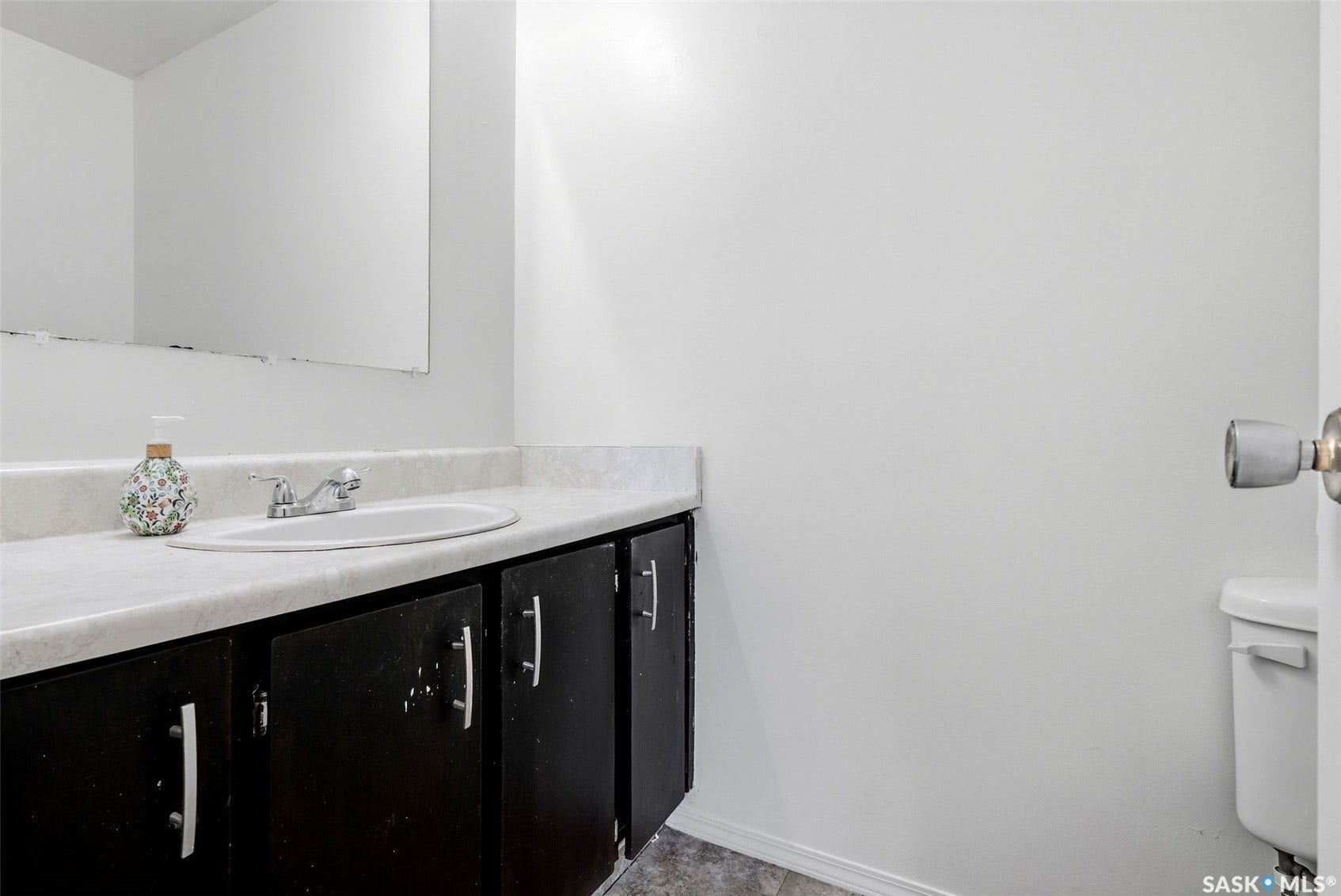 185 Thomson Avenue, Regina SK S4N 5L2