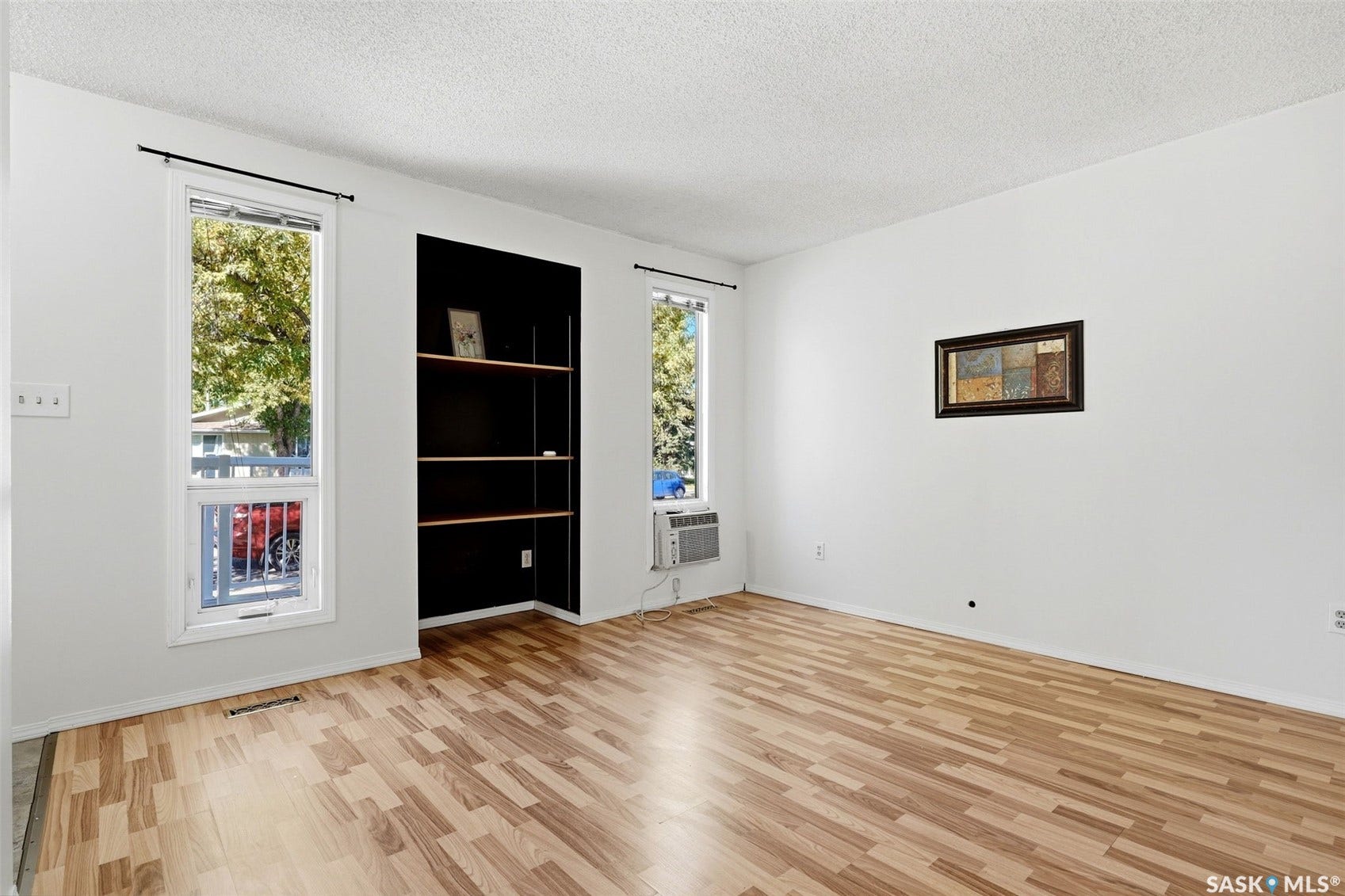 185 Thomson Avenue, Regina SK S4N 5L2