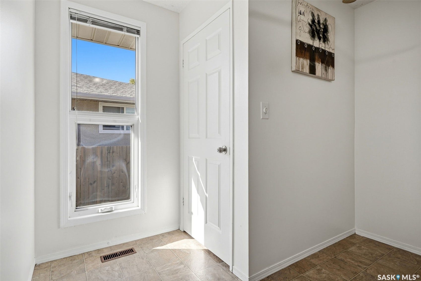 185 Thomson Avenue, Regina SK S4N 5L2