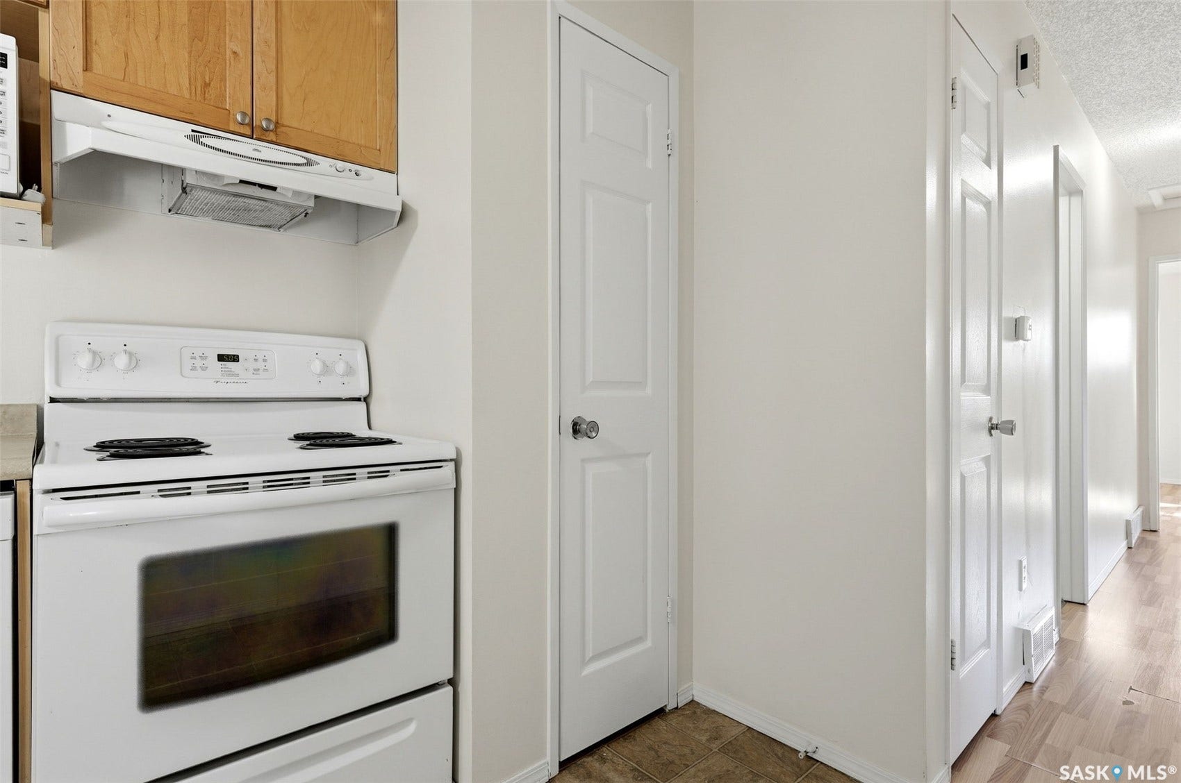 185 Thomson Avenue, Regina SK S4N 5L2