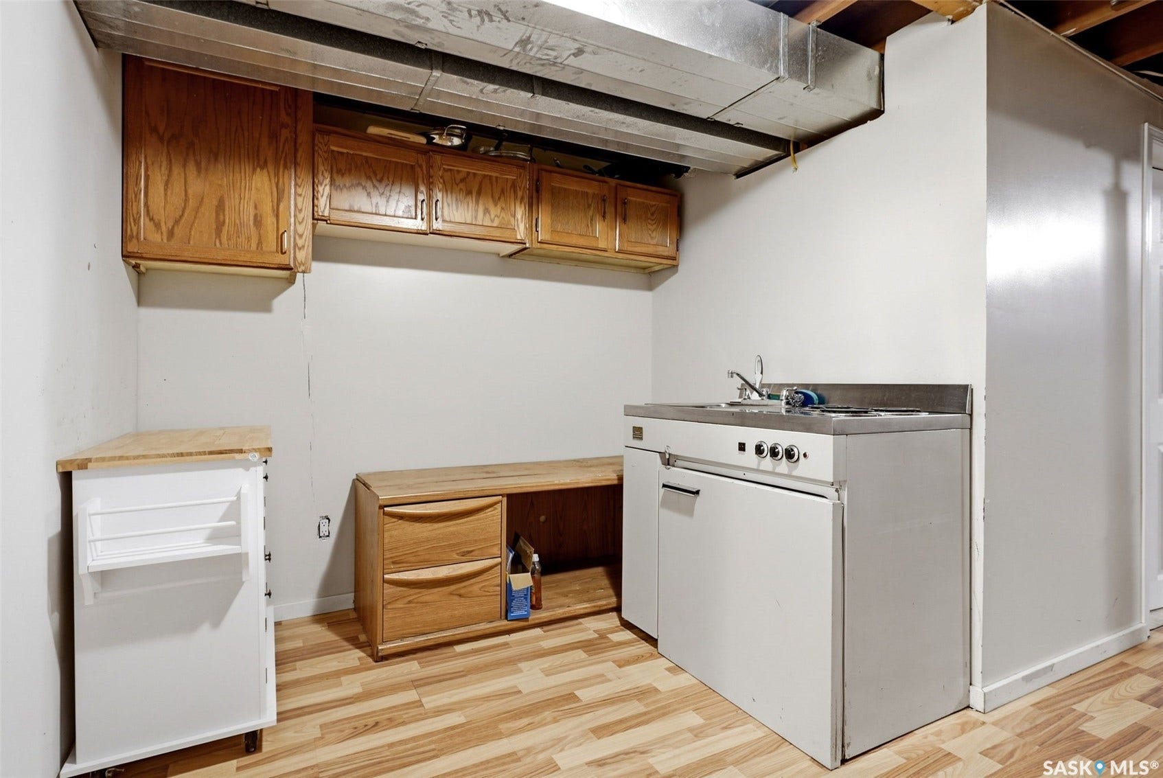 185 Thomson Avenue, Regina SK S4N 5L2