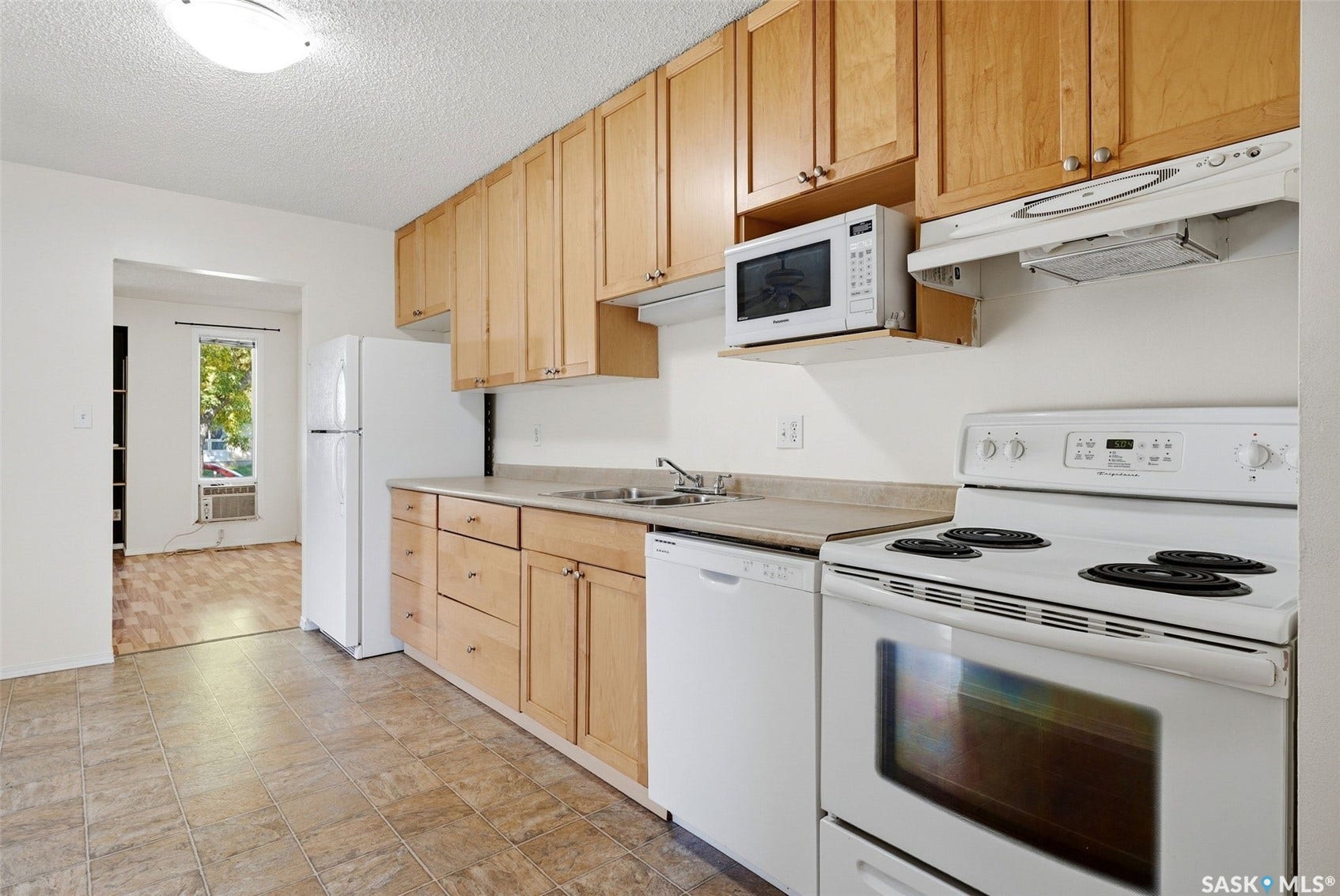 185 Thomson Avenue, Regina SK S4N 5L2